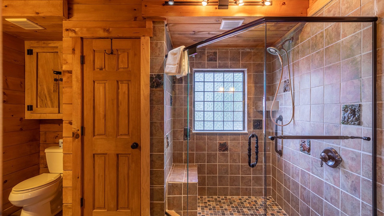 Photo of Bathroom in Foscoe