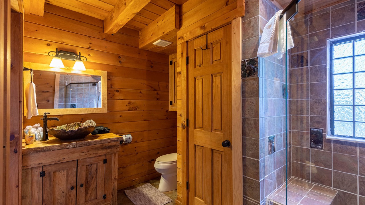 Photo of Bathroom in Foscoe