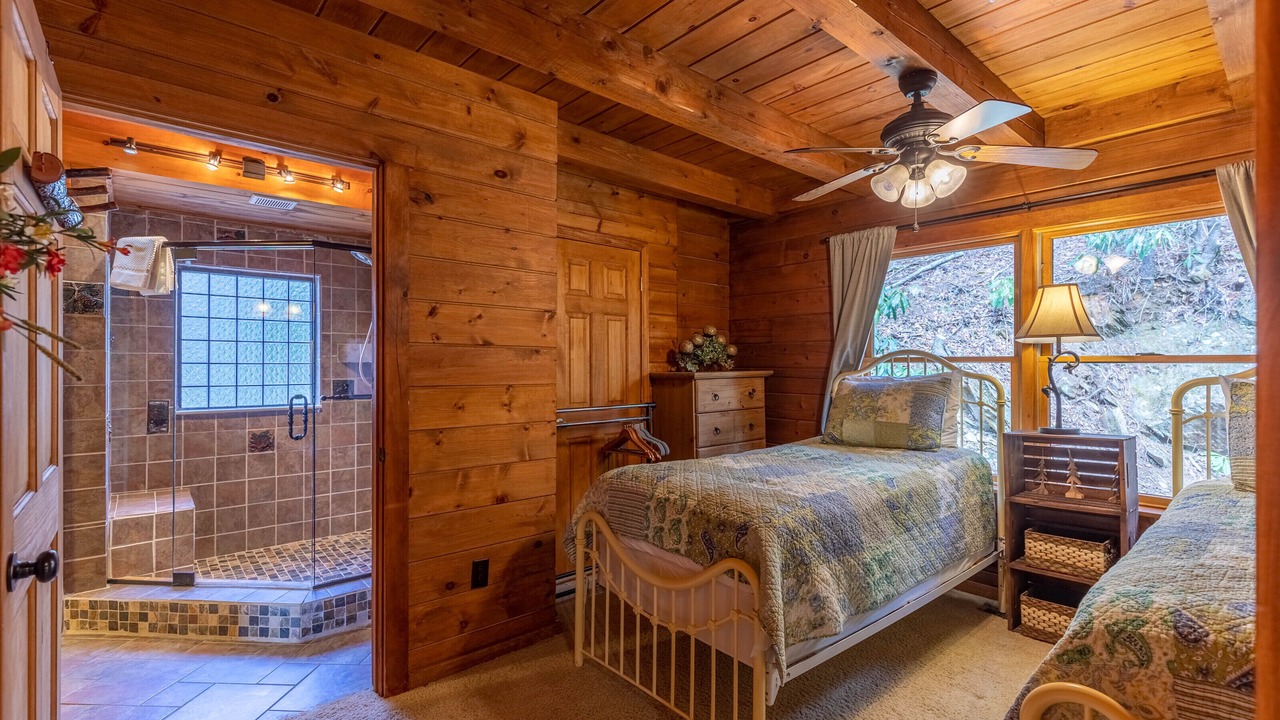Photo of Bedroom in Foscoe