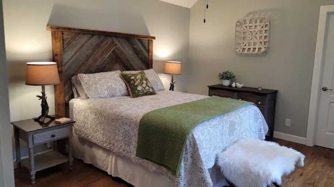 Photo of Bedroom in Newland