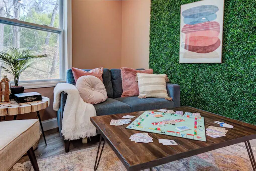 Photo of Livingroom in Canton