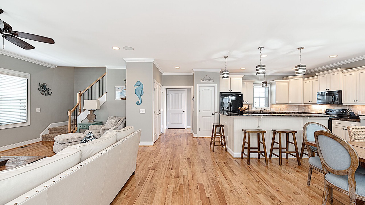 Photo of Livingroom in Wilmington Beach