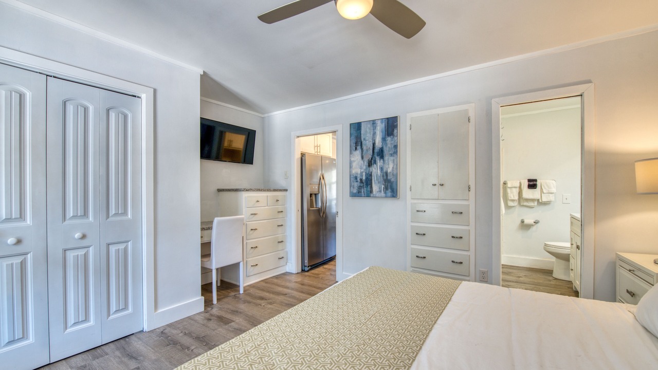 Photo of Bedroom in Flat Rock