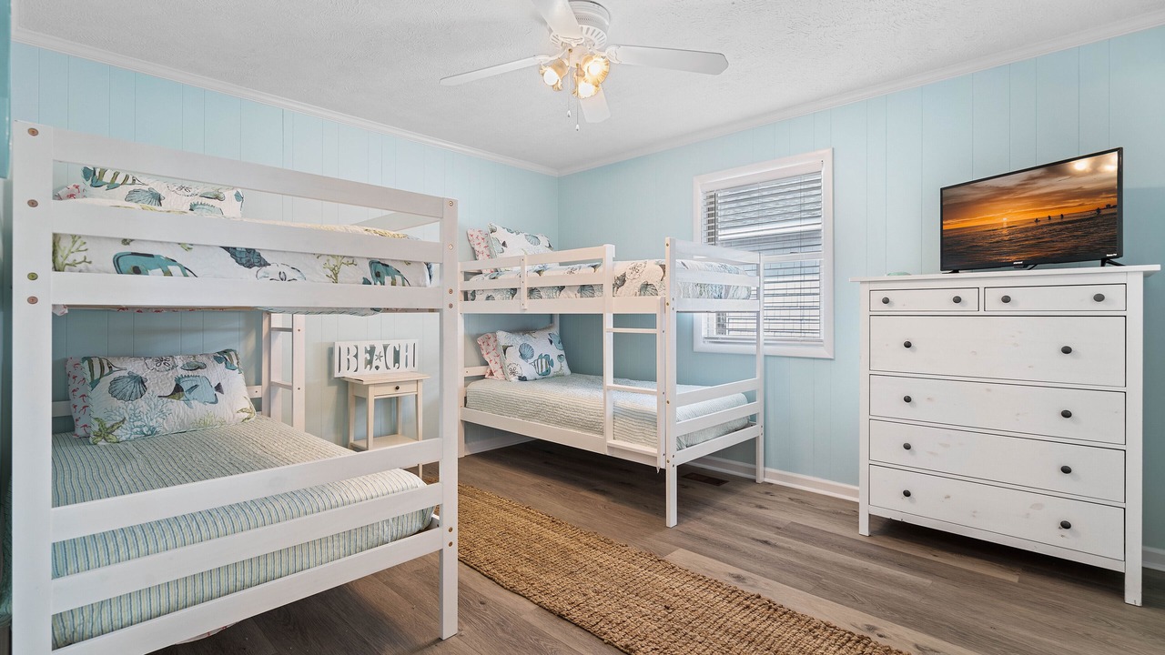Photo of Bedroom in Sunset Beach