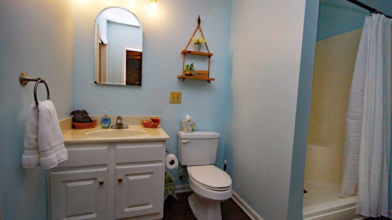 Photo of Bathroom in Lake Junaluska