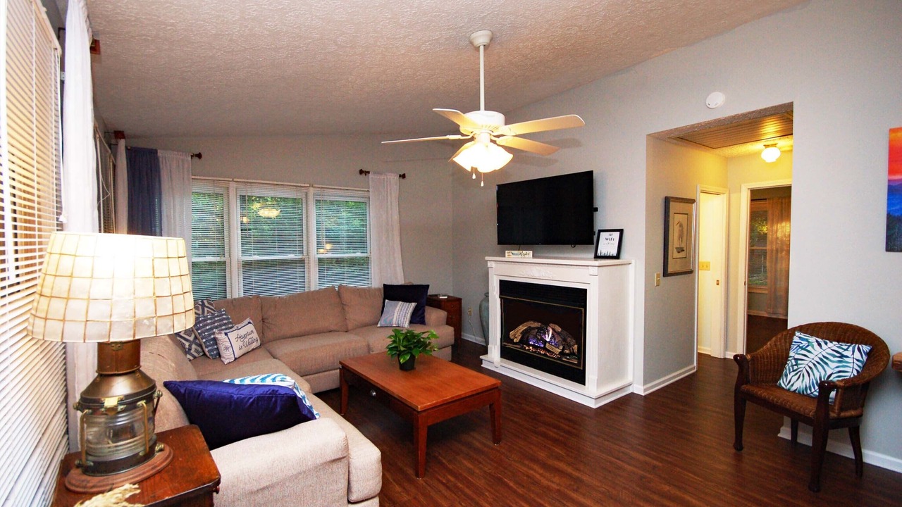 Photo of Livingroom in Lake Junaluska
