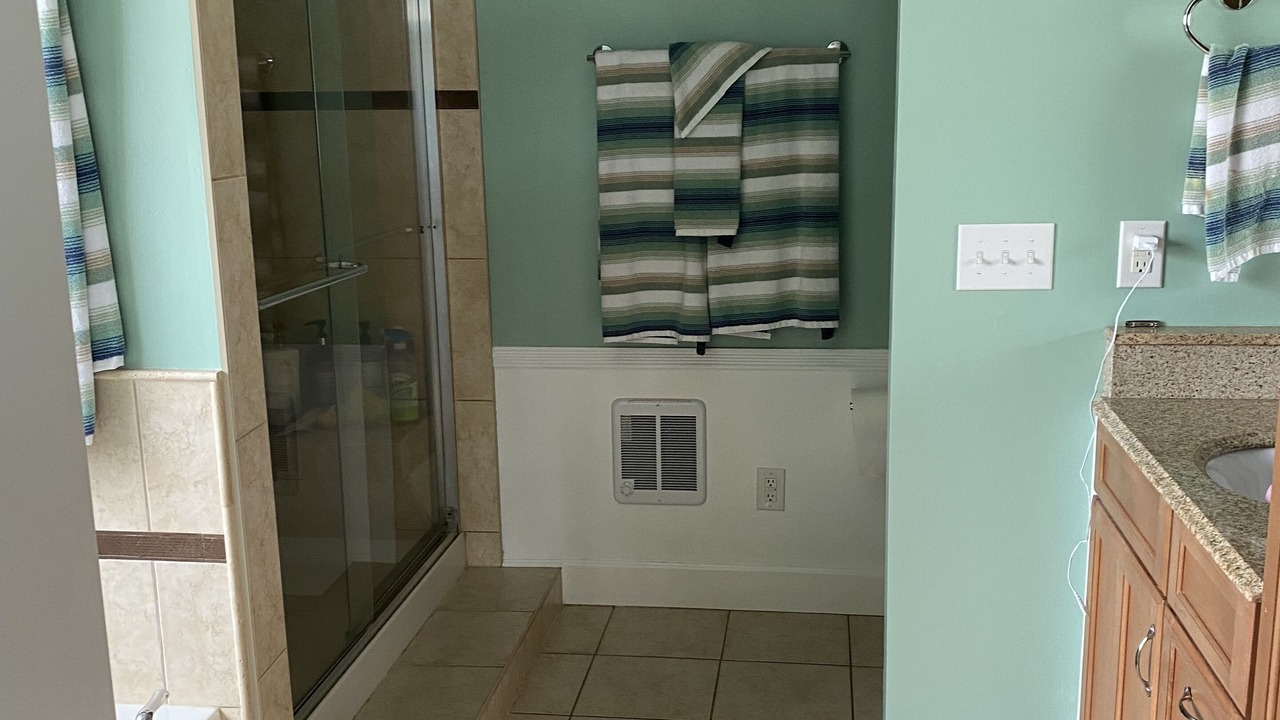 Photo of Bathroom in Fairfield Harbour