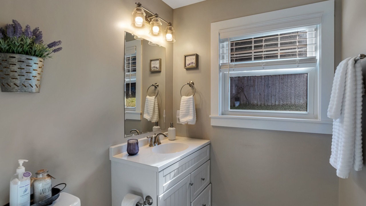 Photo of Bathroom in Swannanoa