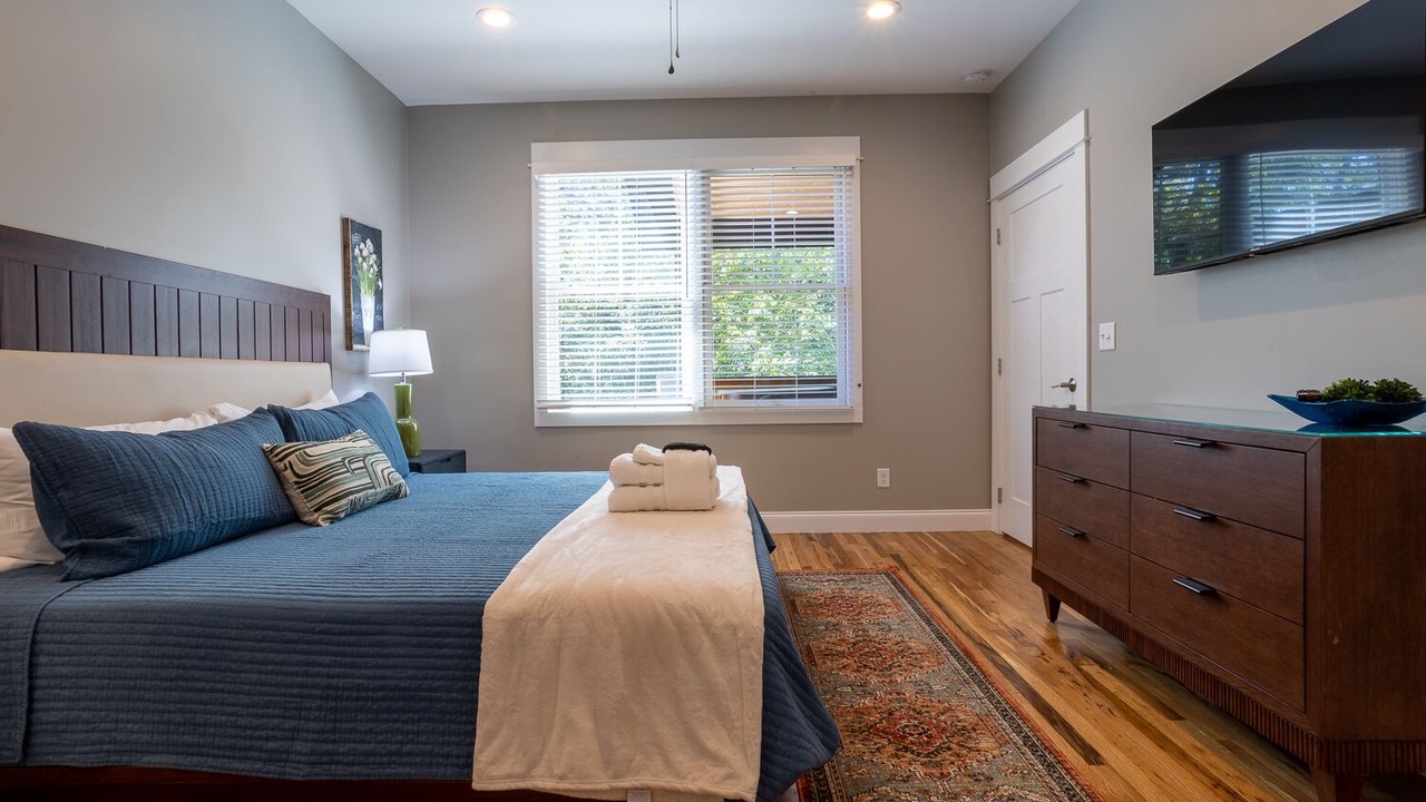 Photo of Bedroom in Woodfin