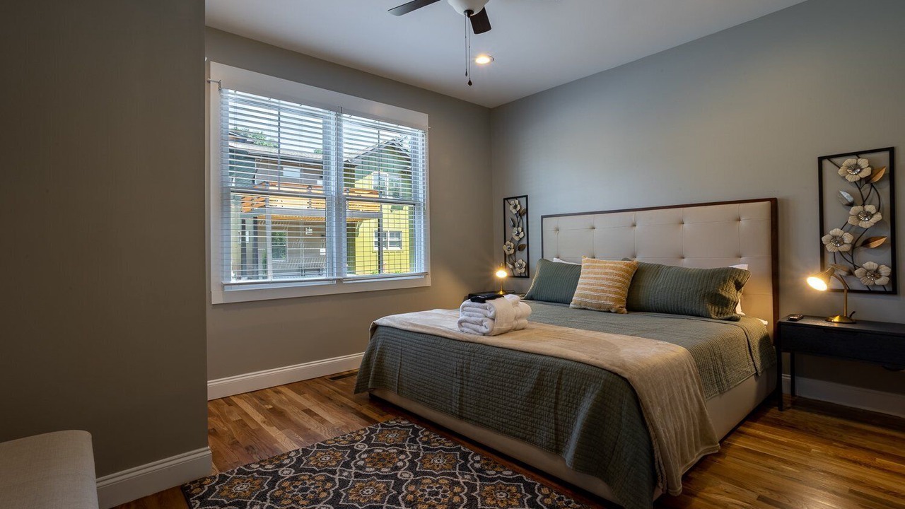 Photo of Bedroom in Woodfin