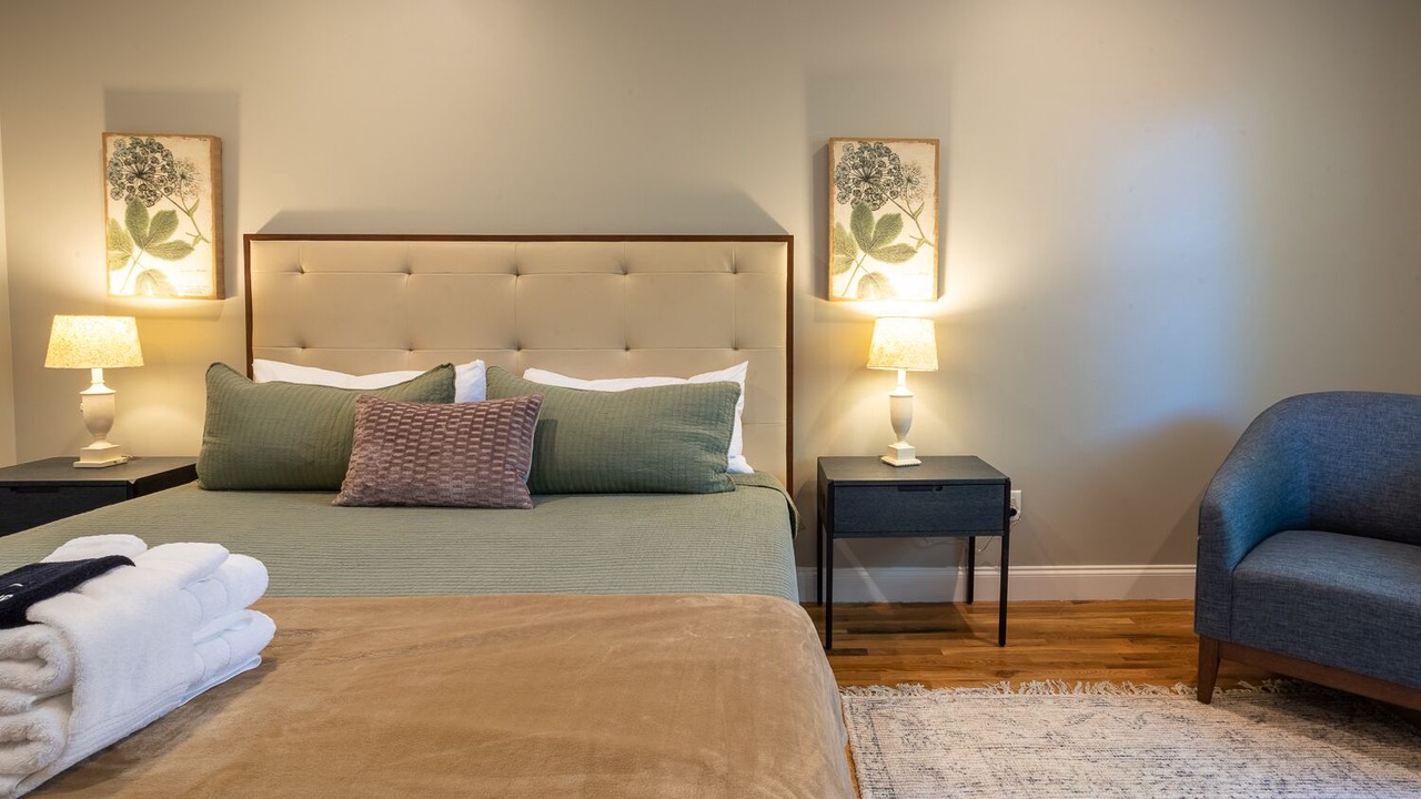 Photo of Bedroom in Woodfin