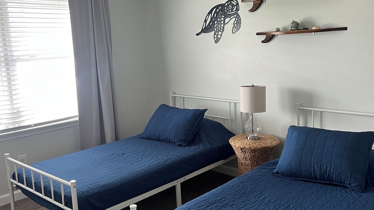 Photo of Bedroom in Parmele Isle