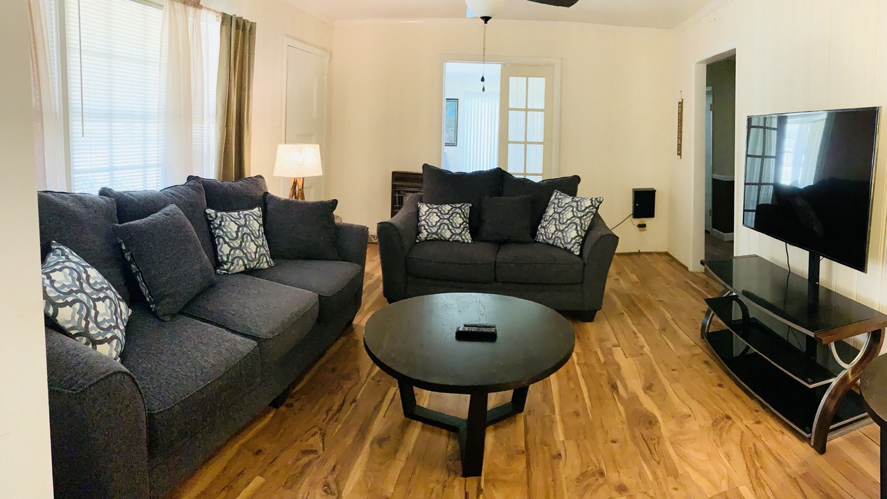 Photo of Livingroom in Kinston