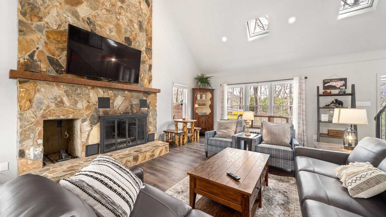 Photo of Livingroom in Lake Lure