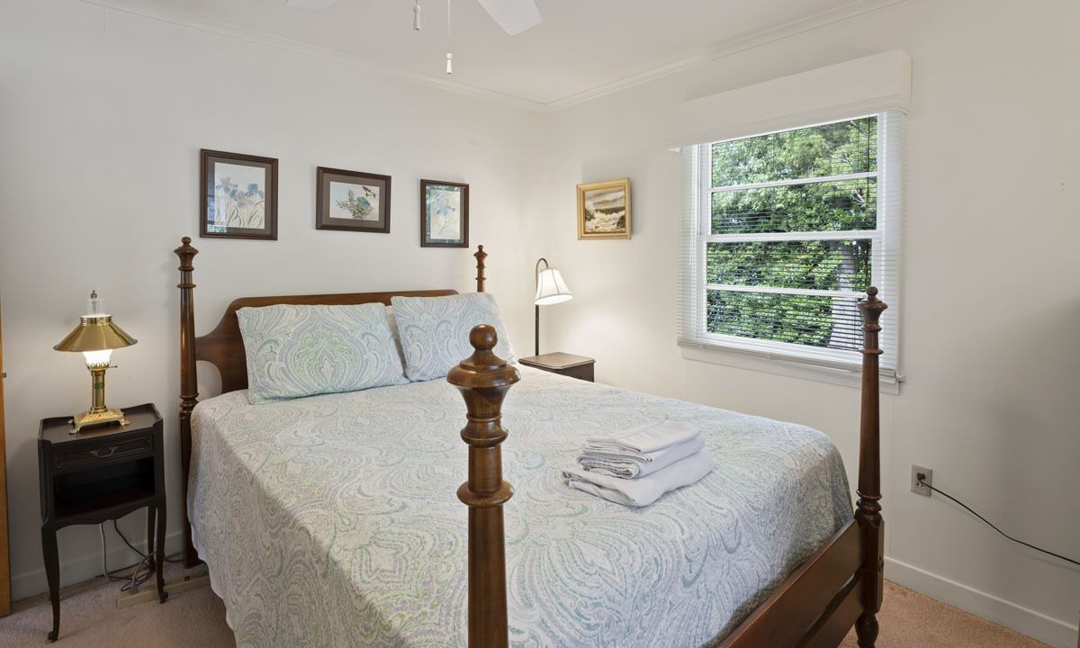 Photo of Bedroom in Southmont