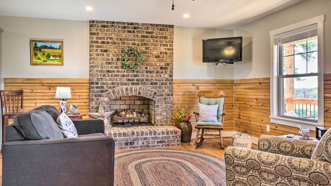 Photo of Livingroom in Lawndale