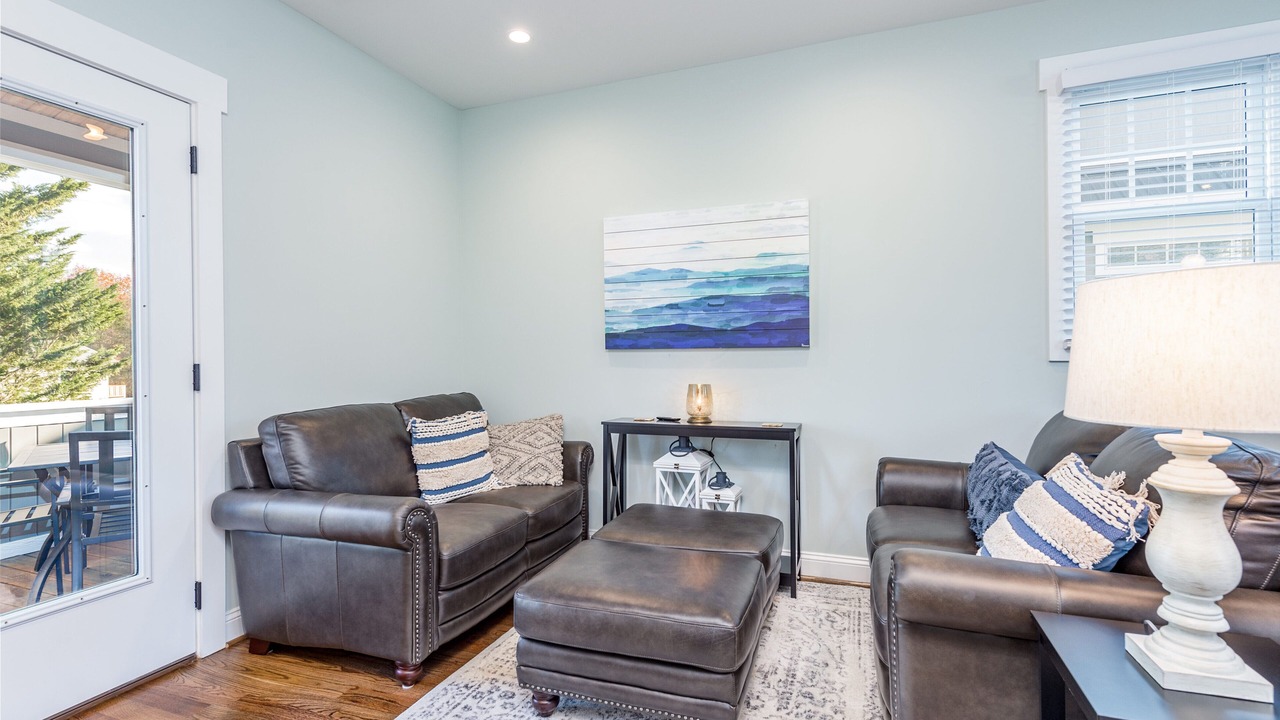 Photo of Livingroom in Weaverville