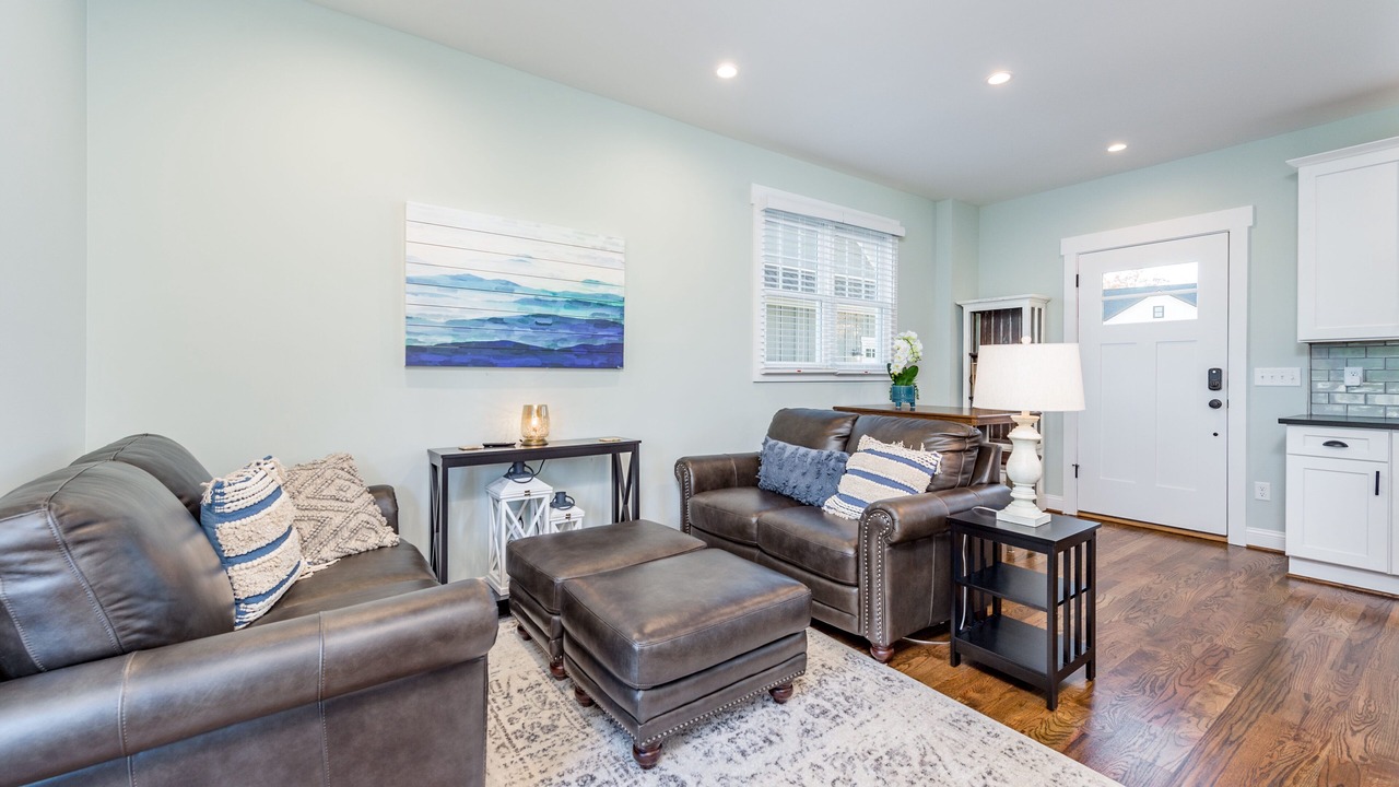 Photo of Livingroom in Weaverville
