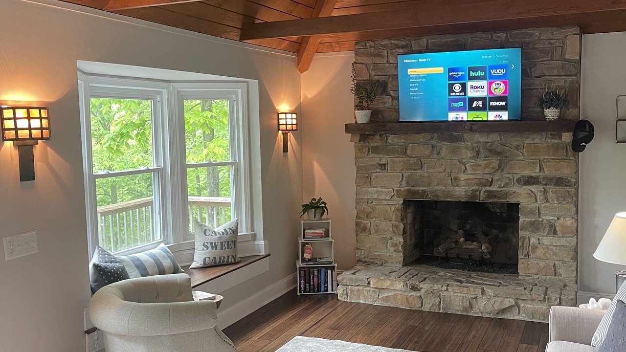 Photo of Livingroom in Roxboro