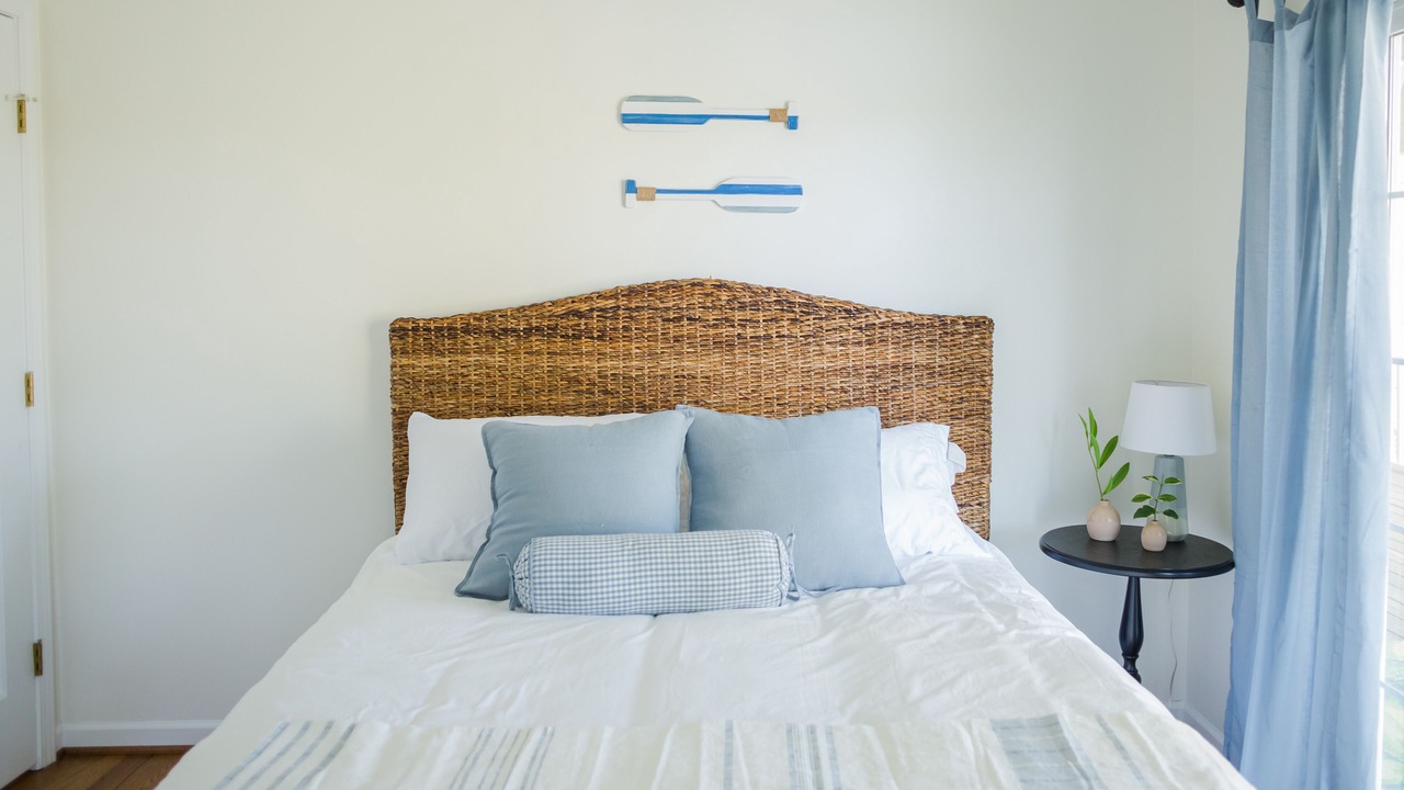 Photo of Bedroom in Leasburg
