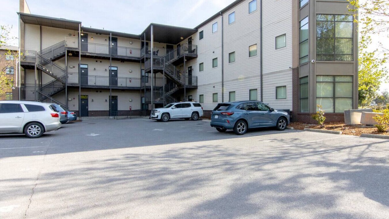 Photo of Outdoor in Hillsboro Village