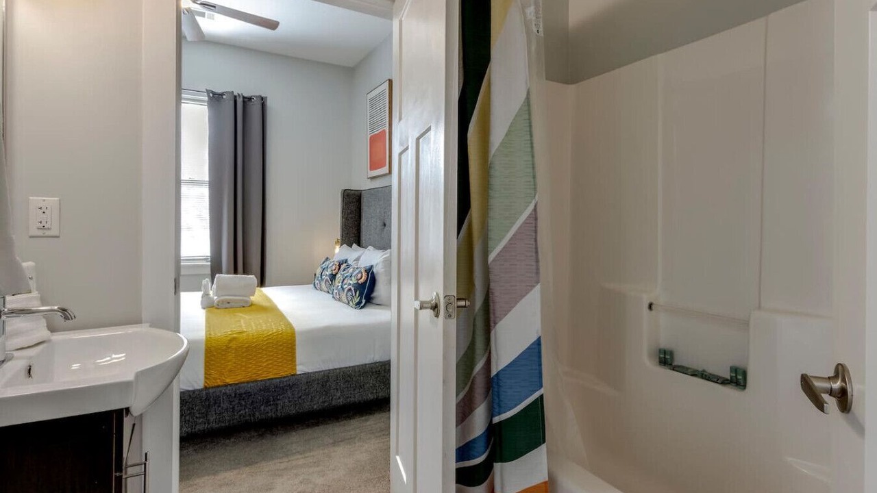 Photo of Bathroom in Hillsboro Village