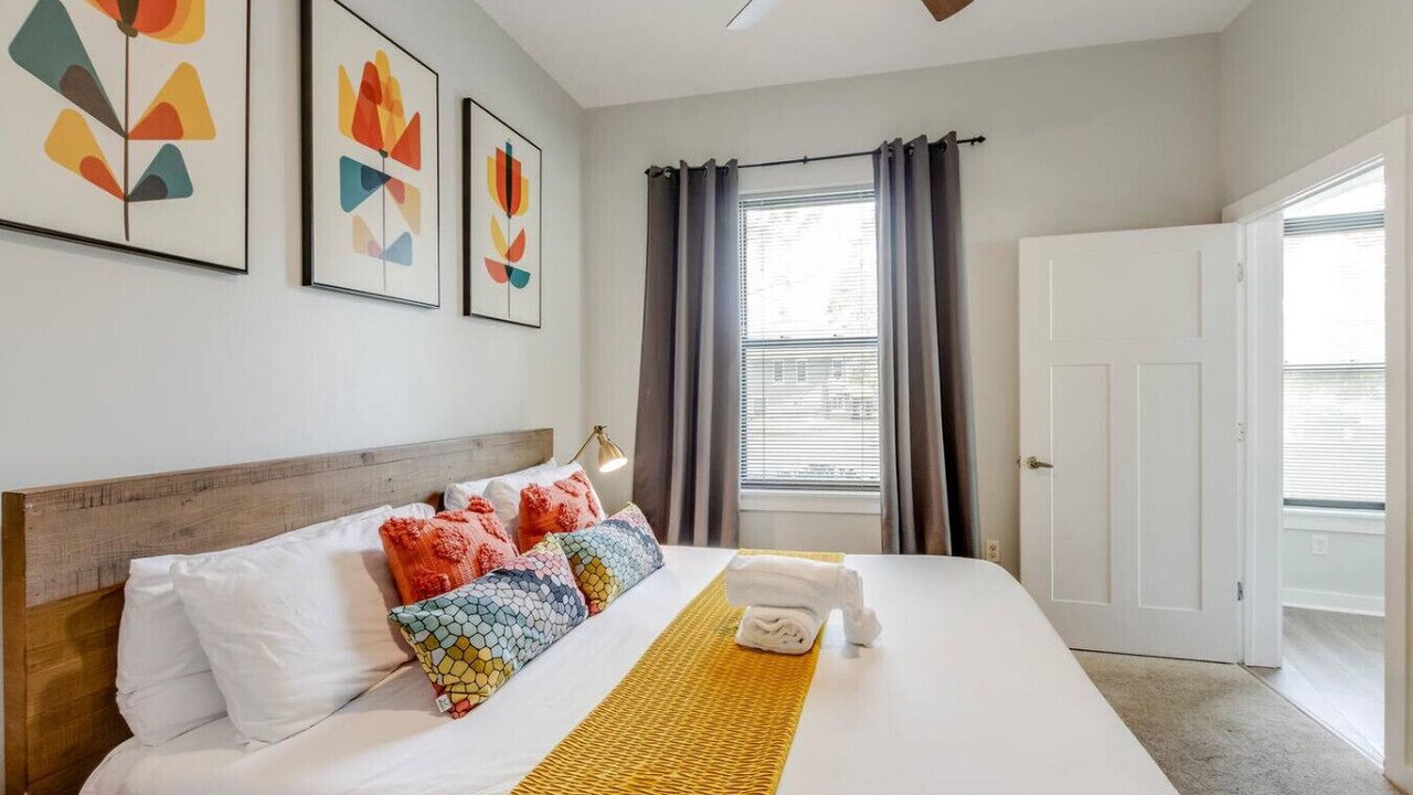 Photo of Bedroom in Hillsboro Village