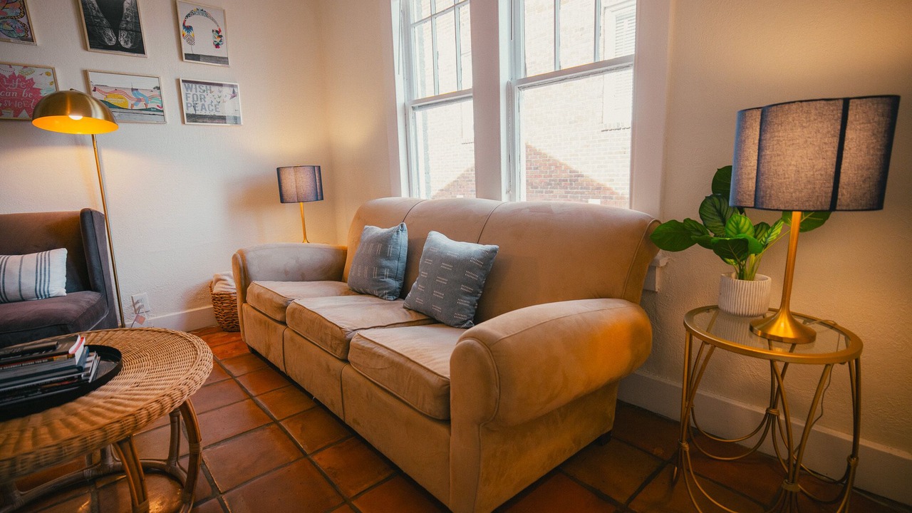 Photo of Livingroom in Hillsboro Village