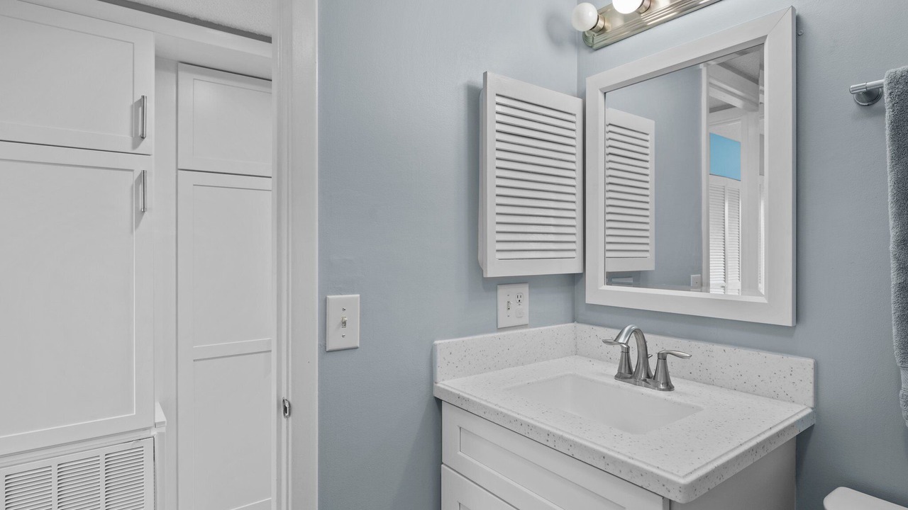 Photo of Bathroom in Pine Knoll Shores