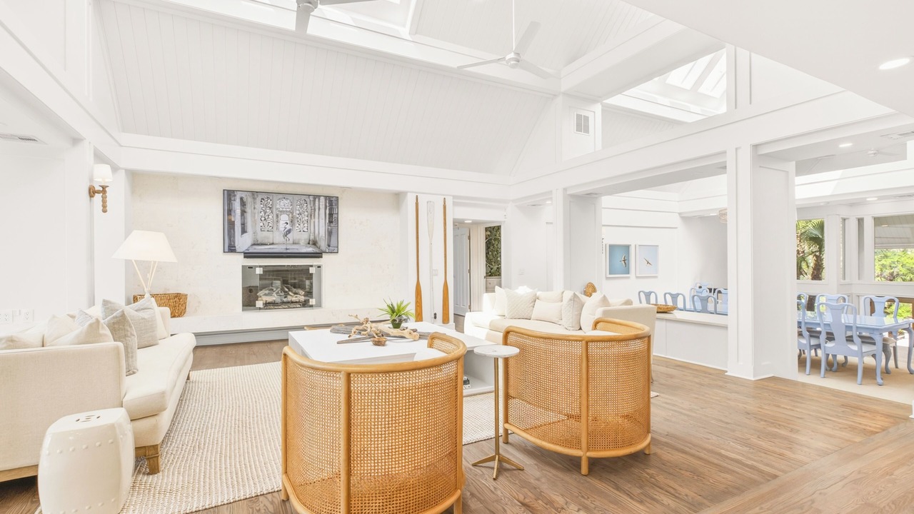 Photo of Livingroom in Beach Lagoon