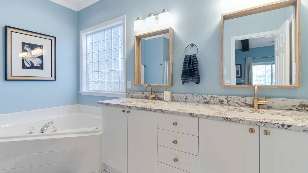 Photo of Bathroom in St. James