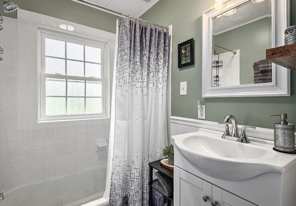 Photo of Bathroom in Lake Junaluska
