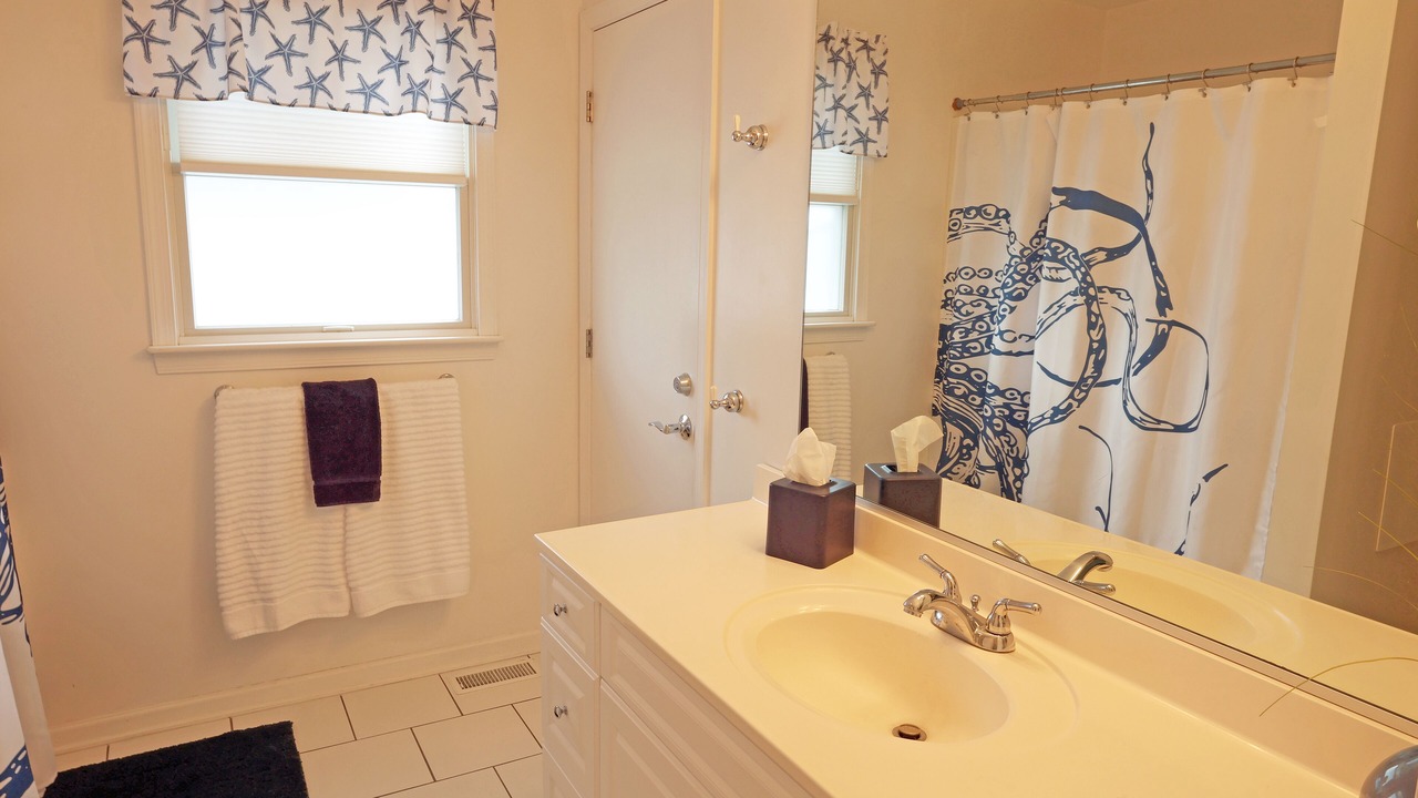 Photo of Bathroom in Colington Harbour