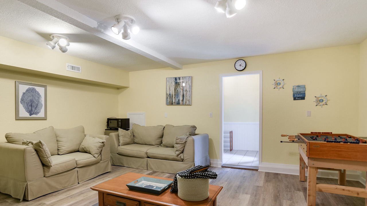 Photo of Bedroom in Corolla Light