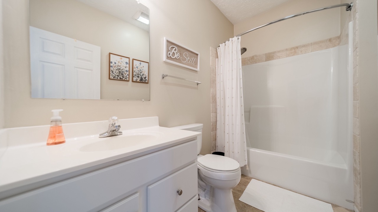 Photo of Bathroom in Candler