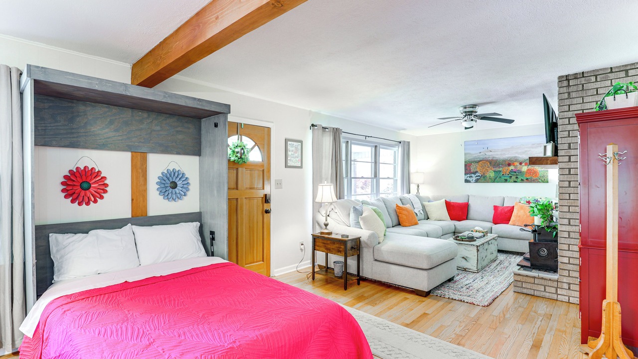 Photo of Bedroom in Weaverville
