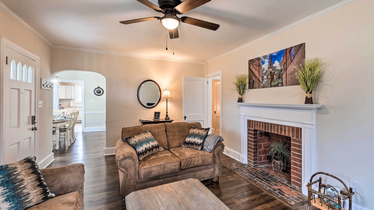 Photo of Livingroom in New Bern