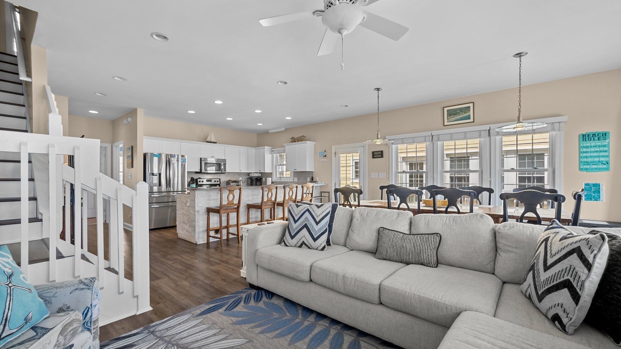 Photo of Livingroom in McCutcheon Field