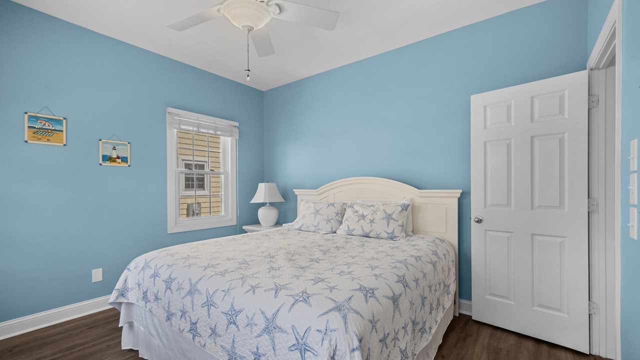 Photo of Bedroom in McCutcheon Field