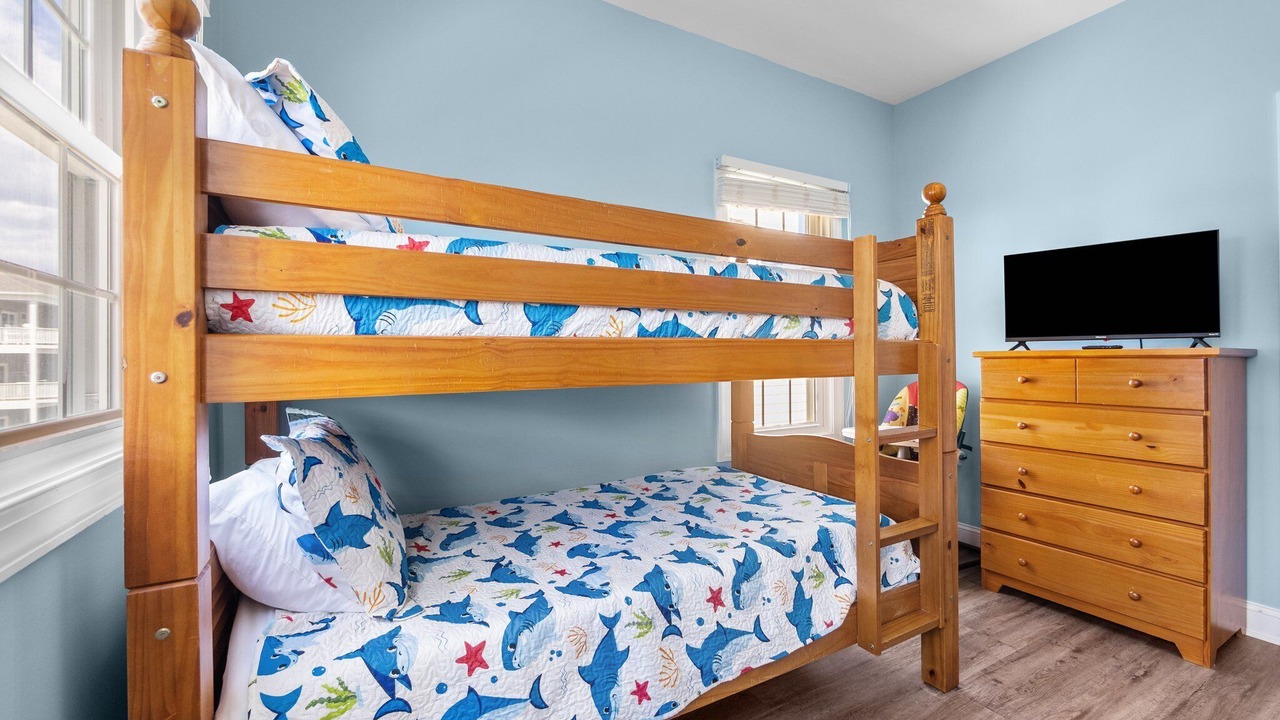Photo of Bedroom in McCutcheon Field