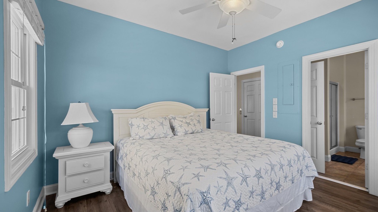 Photo of Bedroom in McCutcheon Field