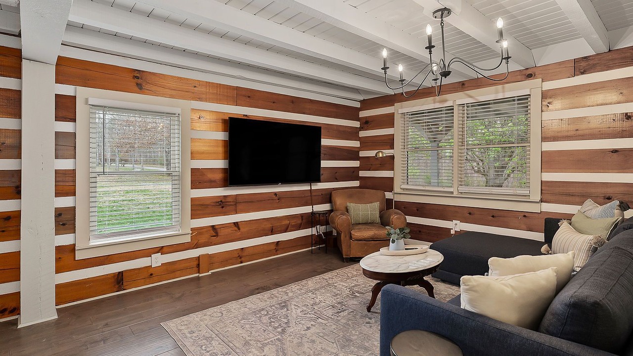 Photo of Livingroom in Smithville