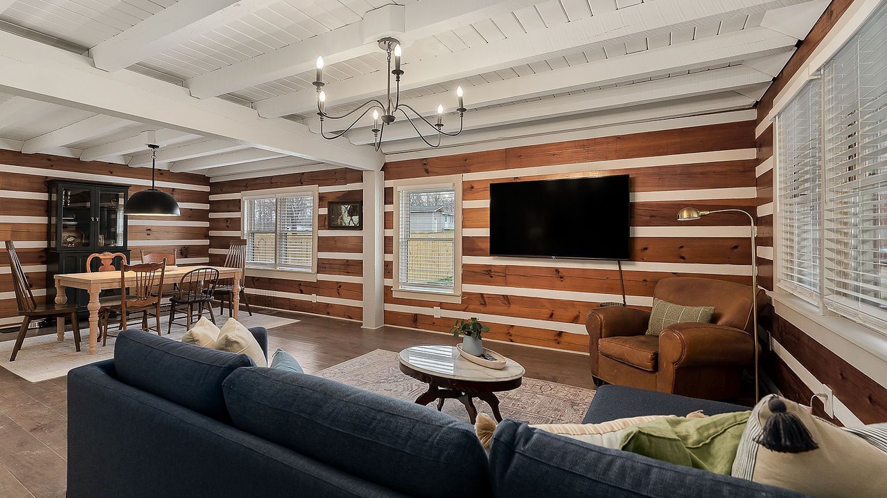 Photo of Livingroom in Smithville