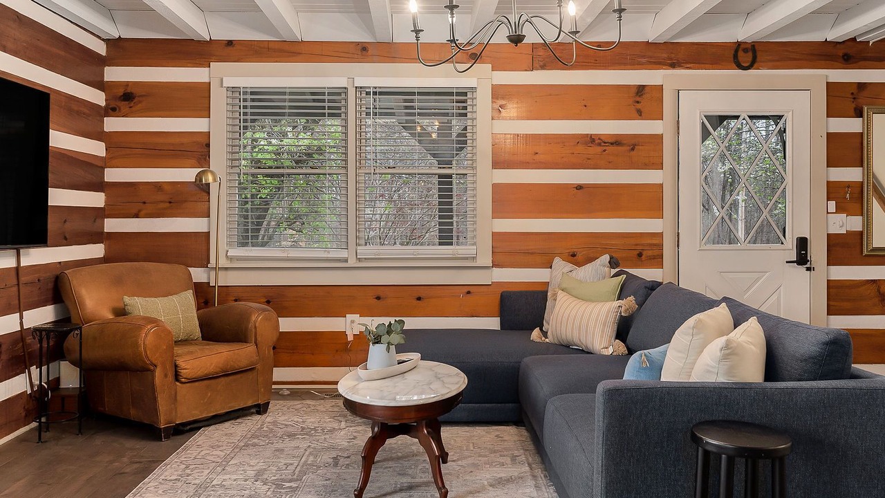 Photo of Livingroom in Smithville