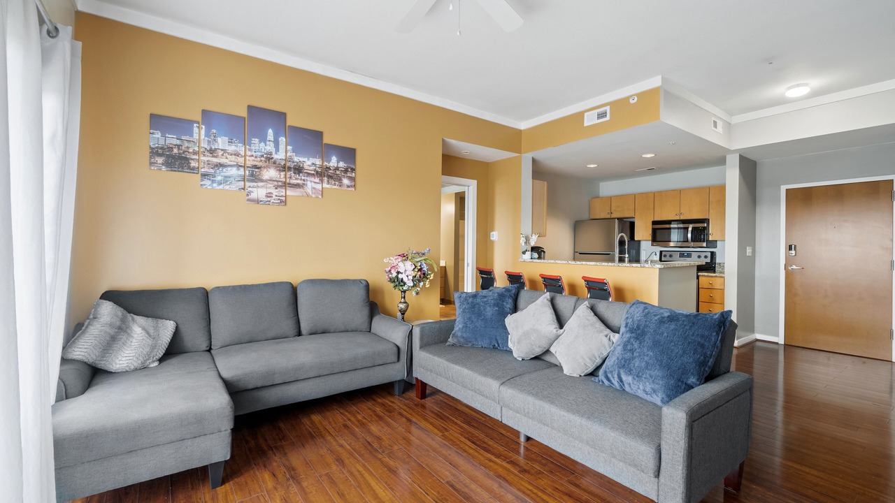 Photo of Livingroom in Fourth Ward