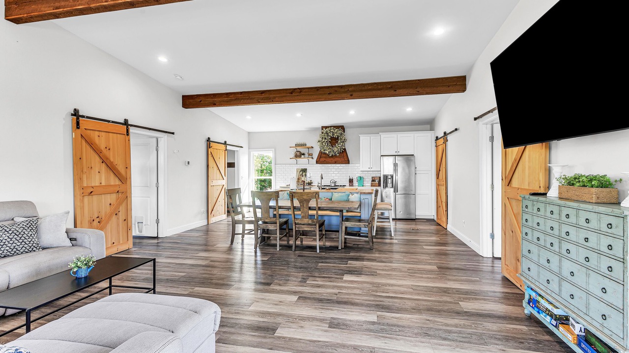 Photo of Livingroom in Millbrook