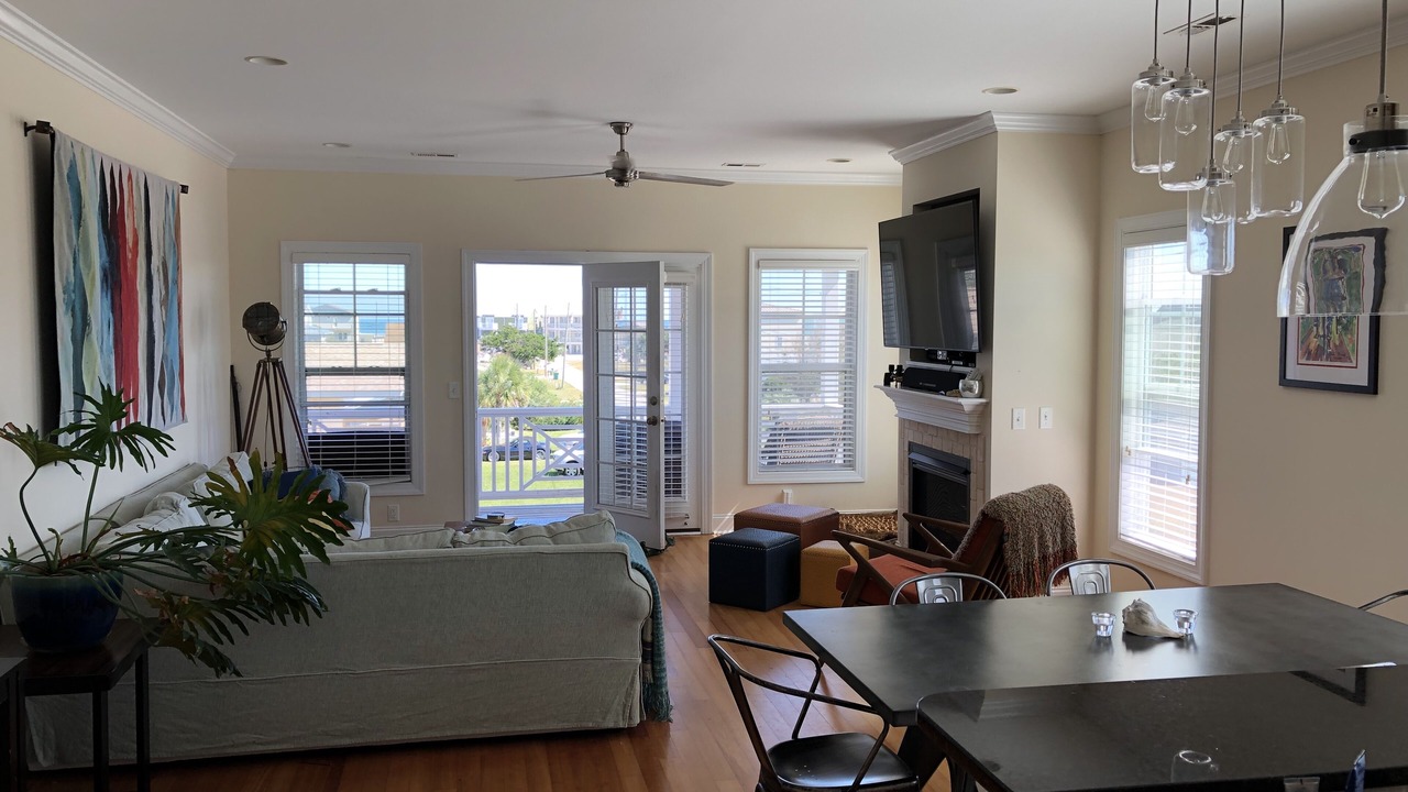 Photo of Livingroom in North Carolina Coast