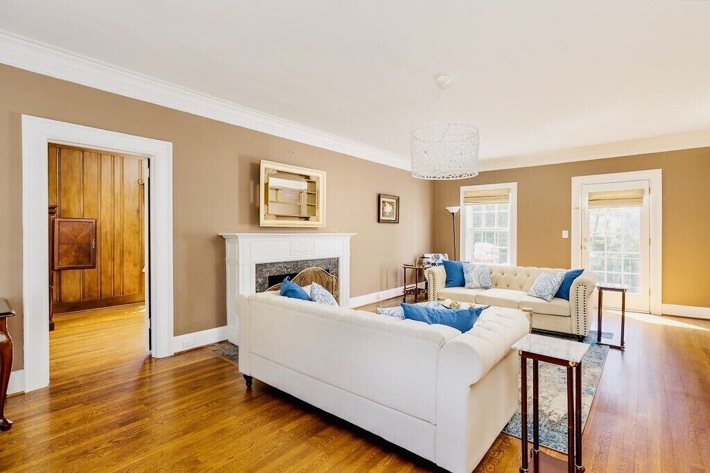 Photo of Livingroom in High Point