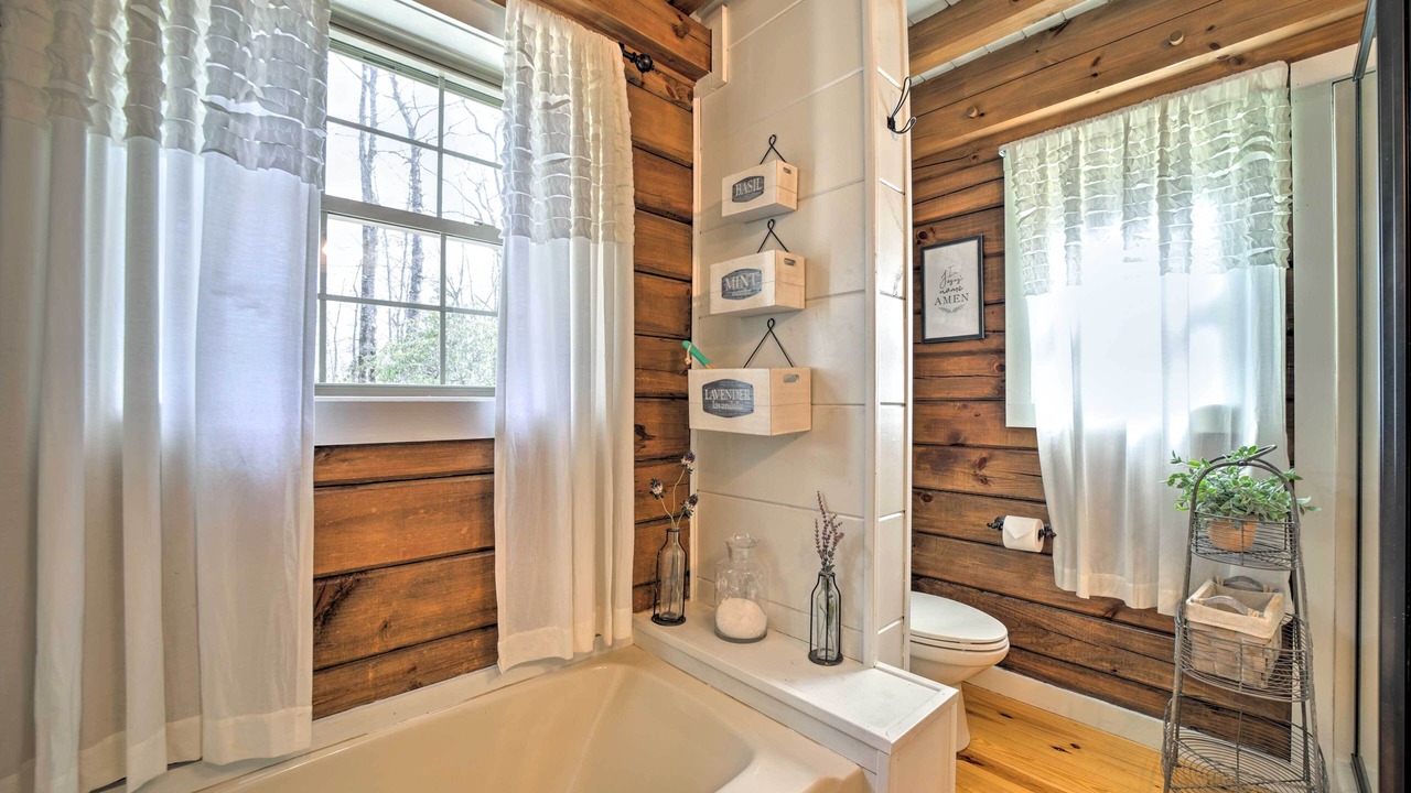 Photo of Bathroom in Lake Toxaway