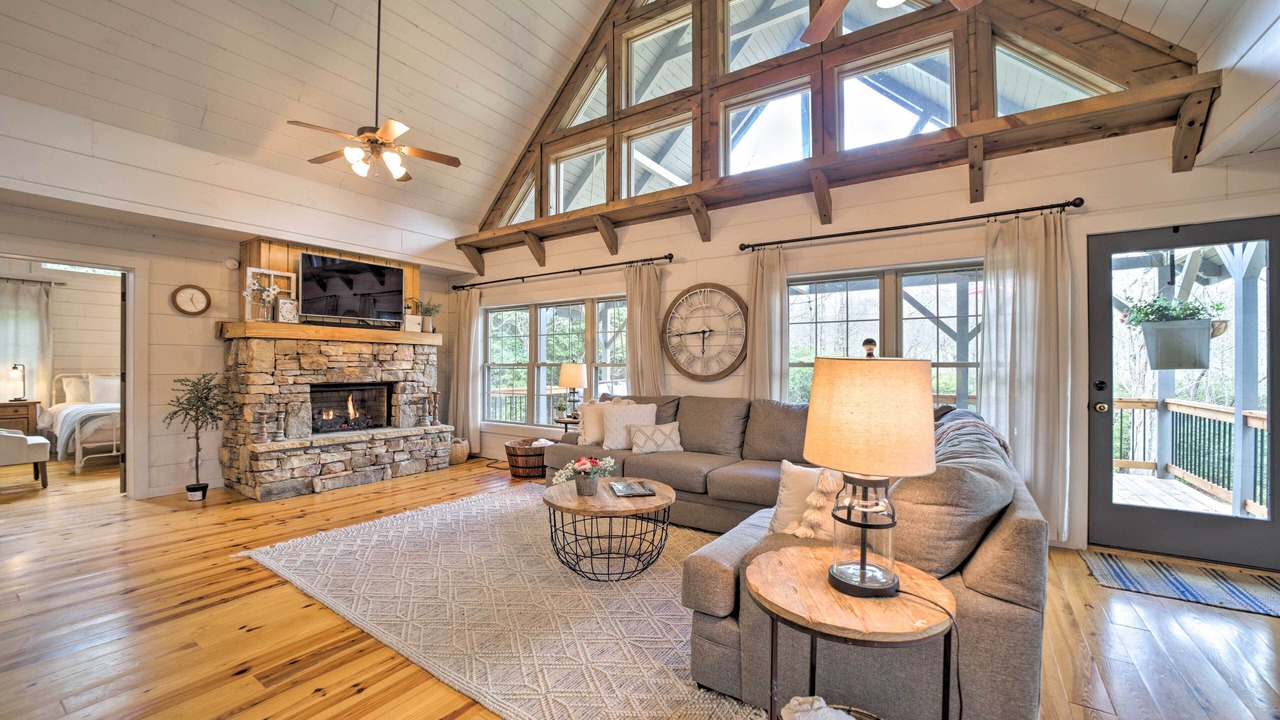 Photo of Outdoor in Lake Toxaway